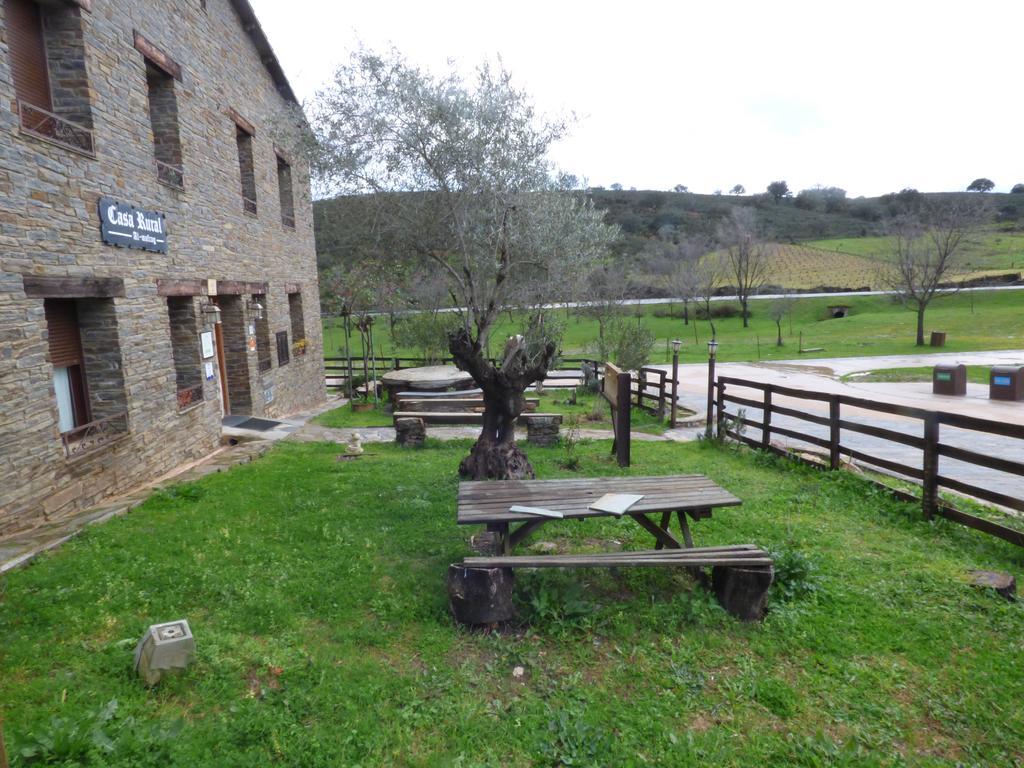 Casa Rural Al-Mofrag Y Apartamentos El Mirador De Monfraguee Villarreal de San Carlos Exterior foto